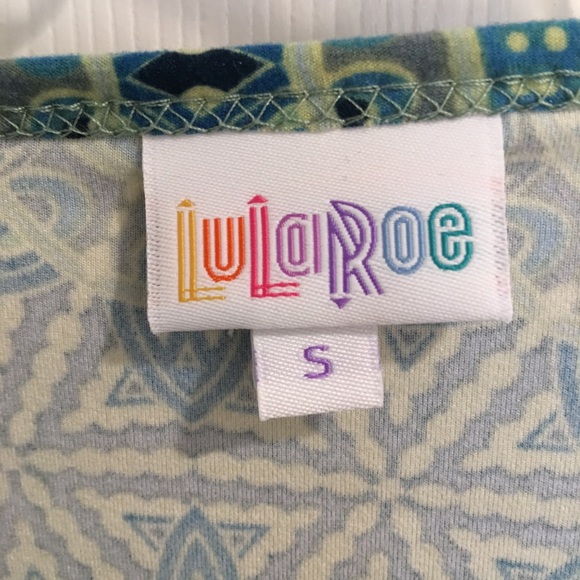 Lulu roe shirt - Picture 2 of 2